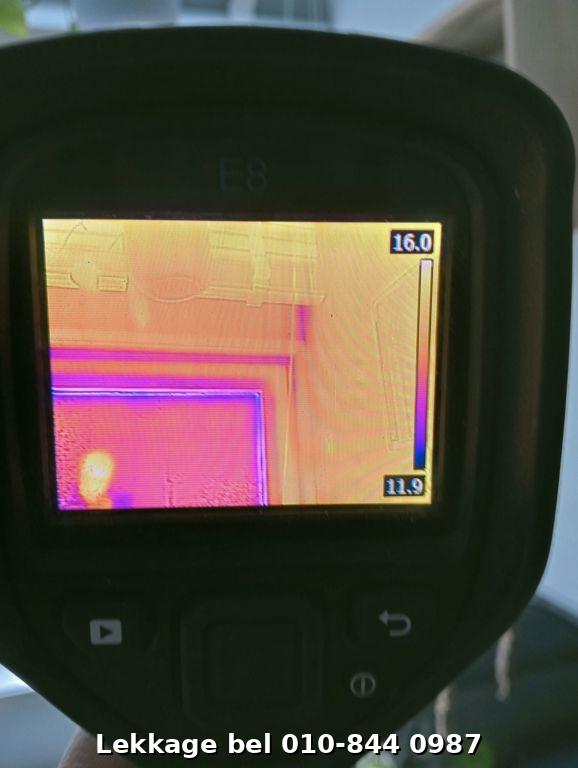 Lekdetectie foto Rotterdam Ommoord