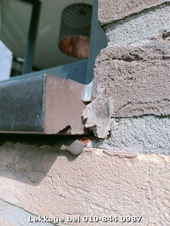 Lekdetectie foto Rotterdam Ommoord